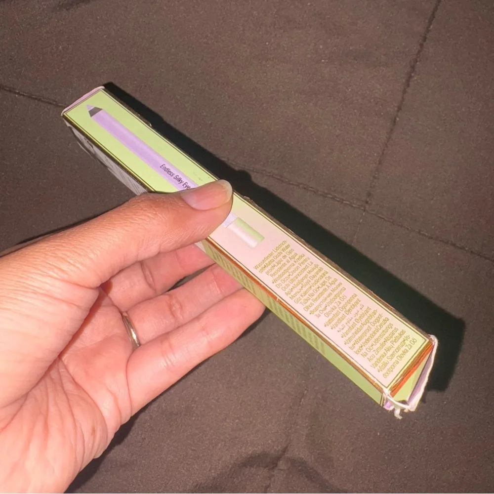 [NEW] Pixi by Petra Endless Silky Eye Pen Crayon (Waterproof) - Lush Lavender